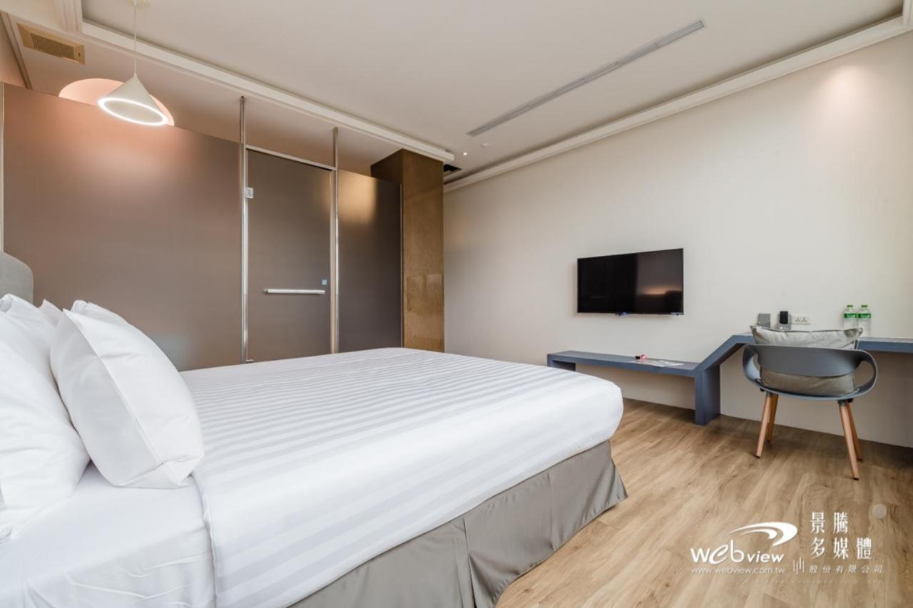 玩行旅台北館 Hotel ไทเป ภายนอก รูปภาพ